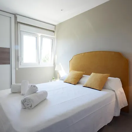 Bright & Modern 2 Bedroom 300m To The - Апартаменты *